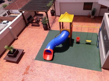 Playground e Espao do Chimarro